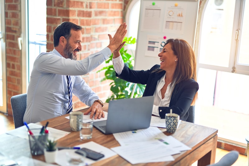 Choosing the Right UX Partner: 6 Questions to Ask