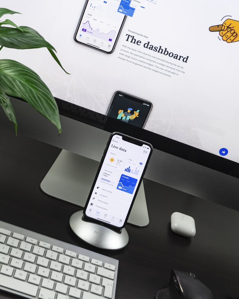 The Difference Between UI and UX Design (Clearly Explained)